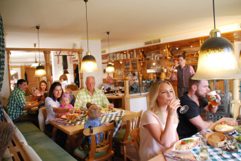 Restaurant.jpg